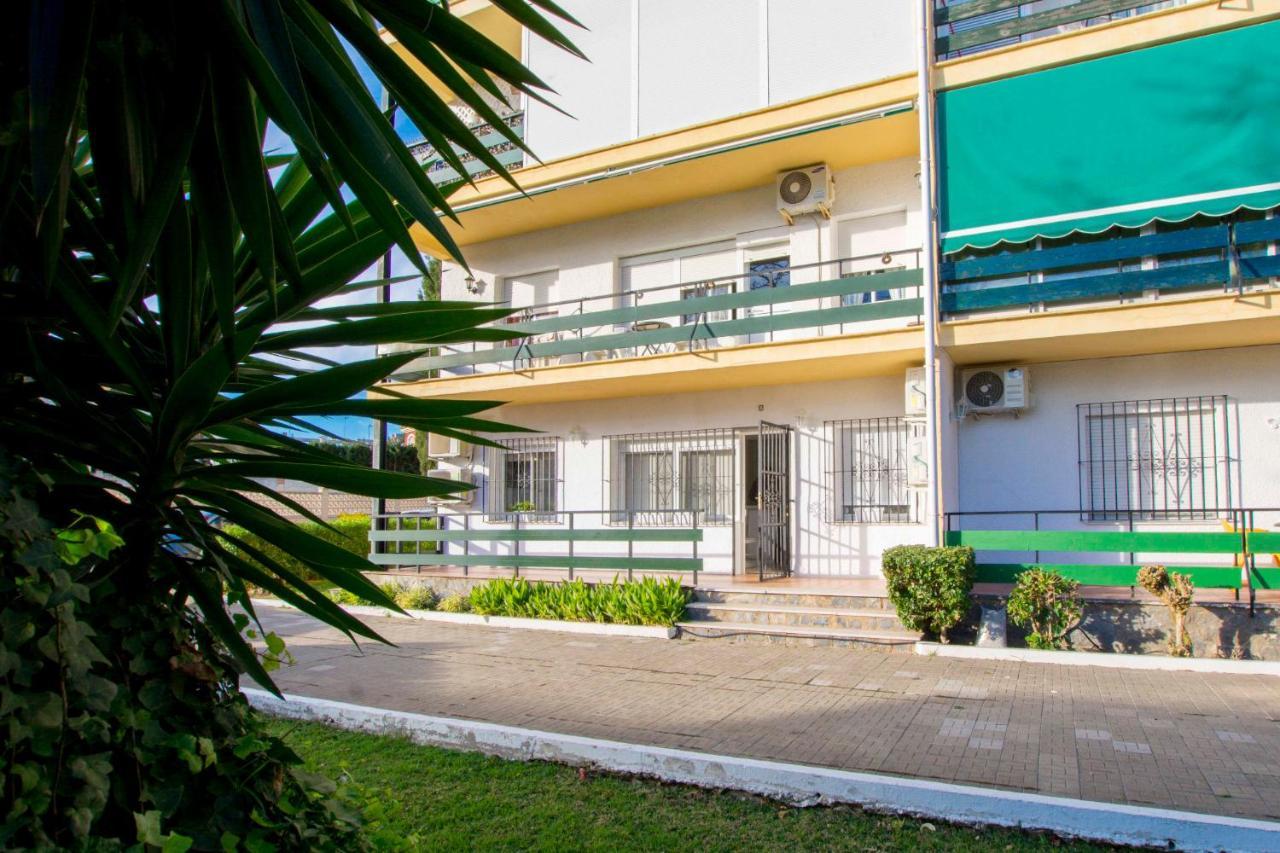 Apartamentos Los Alamos Sardinero Торремолинос Экстерьер фото