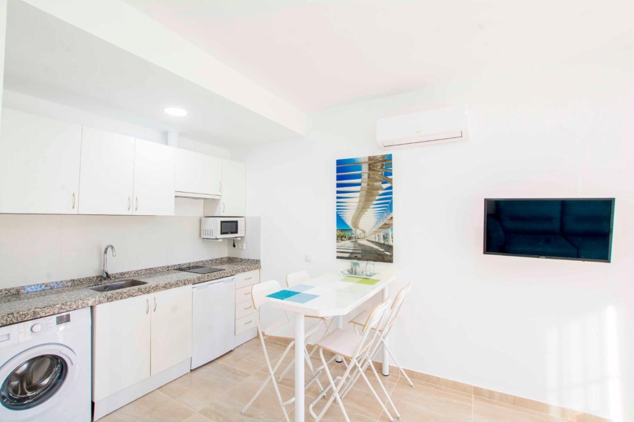 Apartamentos Los Alamos Sardinero Торремолинос Экстерьер фото