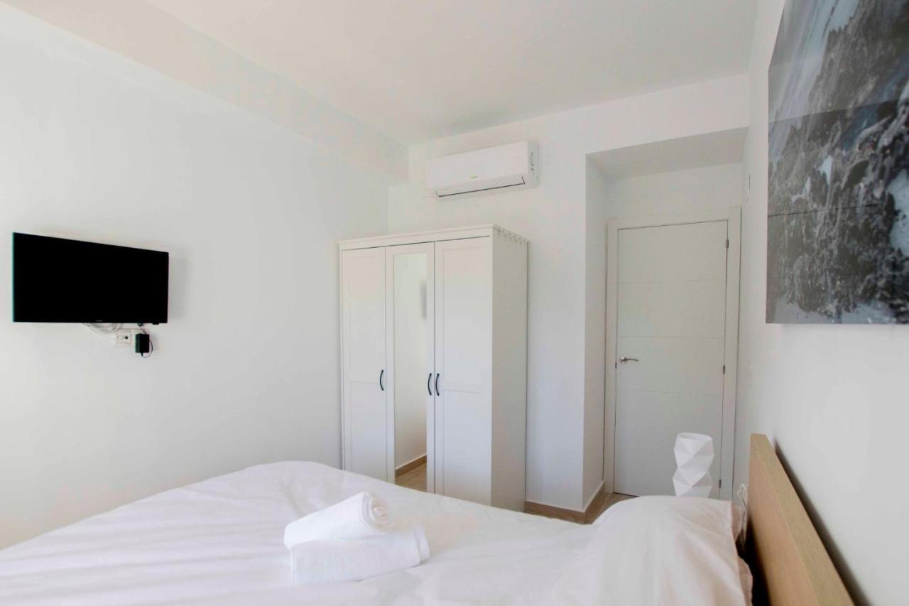 Apartamentos Los Alamos Sardinero Торремолинос Экстерьер фото