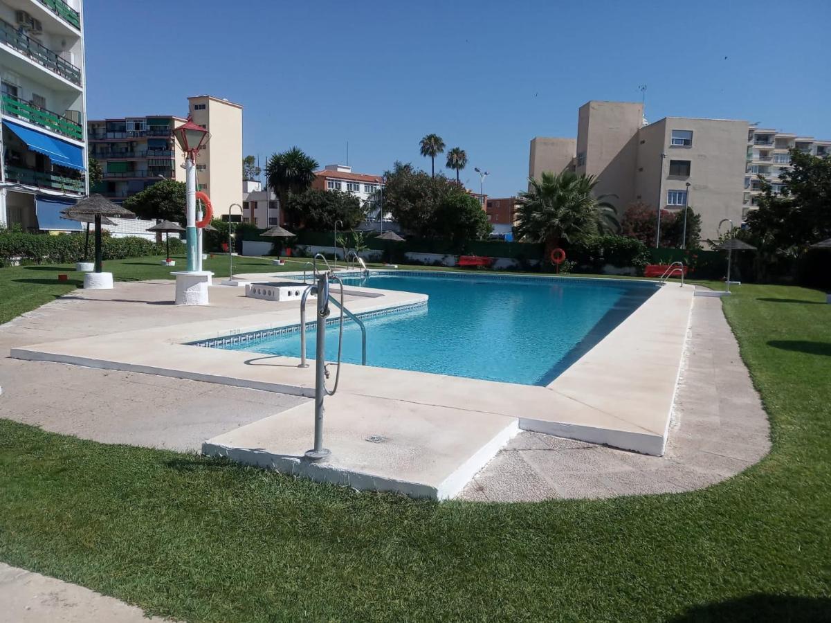 Apartamentos Los Alamos Sardinero Торремолинос Экстерьер фото